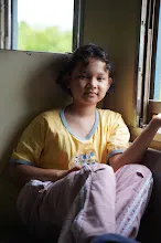680703 เด็กสมุนพระรามนั่งรถไฟไปปฐมอโศก ร่วมงาน ๙๐ ปี ลุงจำลอง 80.jpeg