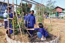 671216 สมุนพระราม ห่มดินสวนน่ารักด้วยฟางข้าว วัดระดับน้ำคลองไส้ไก่