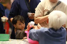 680416 รดน้ำดำหัว วันกตัญญูบูชาบรรพชน 48.JPG