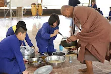 671115 ค่ายเปิดเทอมนักเรียนสัมมาฯ ฝึกทำอาหารและกินข้าว  114.JPG