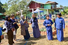 671230 สมุนพระรามแสดงร้องเพลง พิธีเปิดงานเพื่อฟ้าดิน คนมาดูงาน ทำ5ส ทำสวนบ่าย 206.jpg