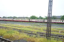 680703 เด็กสมุนพระรามนั่งรถไฟไปปฐมอโศก ร่วมงาน ๙๐ ปี ลุงจำลอง 156.jpeg