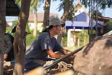680103 สมุนพระรามดูแลสวนเช้า เย็น เปียหม่องเริ่มทำน้ำตก 42.jpg