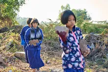 671221 เช้าสมุนพระรามดูแลสวน และขนหินทำน้ำตก บ่ายเล่นเกมกับครูโหน่ง 148.jpg