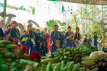 671230 สมุนพระรามแสดงร้องเพลง พิธีเปิดงานเพื่อฟ้าดิน คนมาดูงาน ทำ5ส ทำสวนบ่าย 156.jpg