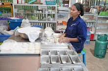 680716 ภาพทำขนมปัง ฐานงานแม่สะอาด Mothers Vegan Bakery 500.JPG