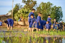 680111 กิจกรรมดำนาวันเด็กแห่งชาติ ของนร.สสธ.และสมุนพระราม 38.jpg
