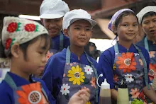 680529 สมุนพระราม สาธิตทำสลัดโรล งานอบรม นร.ขวาวใหญ่วิทยา สุรินทร์ 8.jpeg