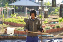 680103 สมุนพระรามดูแลสวนเช้า เย็น เปียหม่องเริ่มทำน้ำตก 2.jpg
