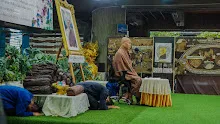 680411 พิธีรับกลด นักเรียนและนิสิตสัมมาสิกขา ปี 68 16.jpg