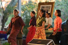 671229 การแสดงภาคค่ำงานกสิกรรมเพื่อฟ้าดิน 52.JPG